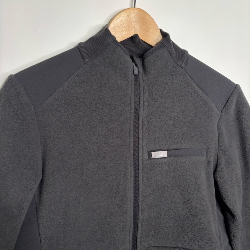 Figs Women’s Gray Shift Fleece Jacket™ size Small - Picture 4 of 11
